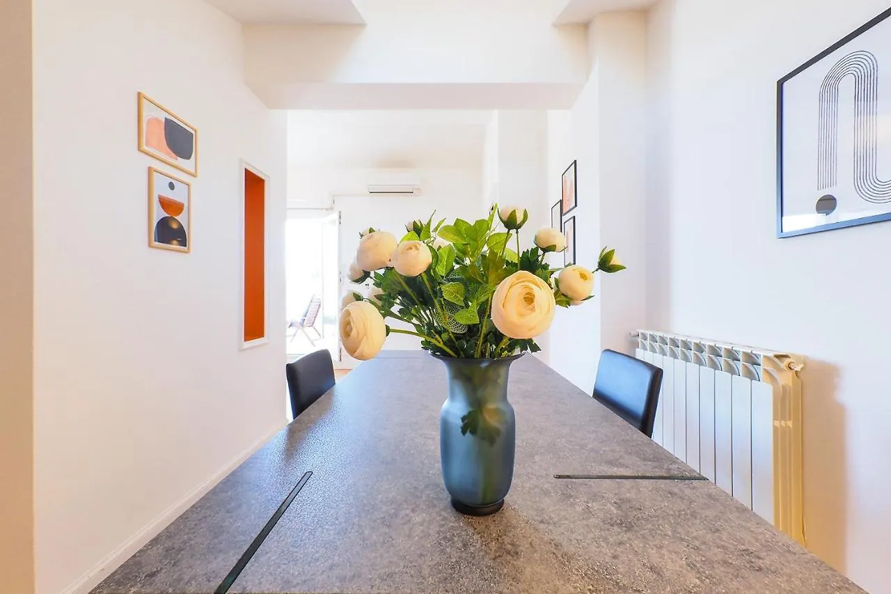 Contempora Apartments - Lanzone 5 Milán